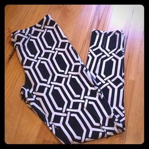 Leggings: navy and white/ crown and ivy Size Small